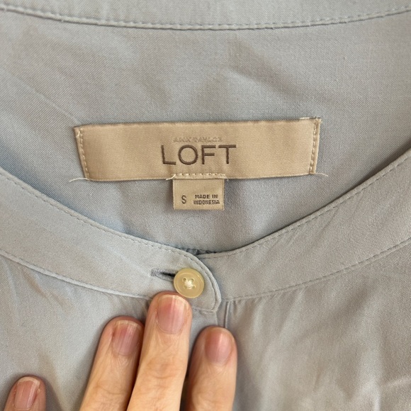 LOFT Light Blue Button-Front Blouse - Size Small - Picture 3 of 4
